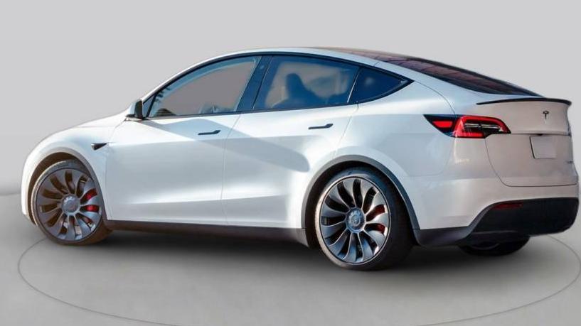 TESLA MODEL Y 2024 7SAYGDEE5RF981163 image